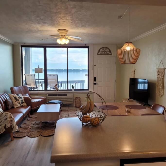 Romantic Boho Style Bayside Apartment Panacea