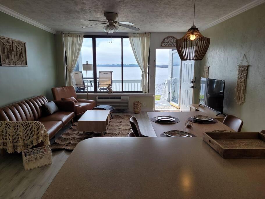 Romantic Boho Style Bayside *